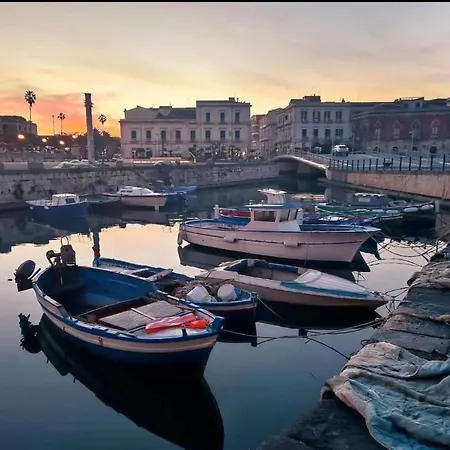 La Casetta Di Diana Ortigia Holiday home Syracuse